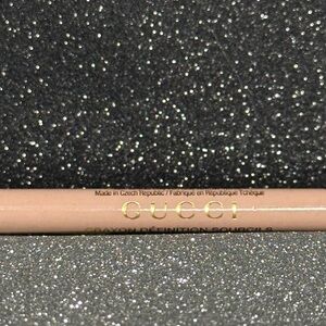 Gucci Powder Eyebrow Pencil- shade Taupe